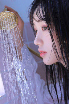 年轻的女教师